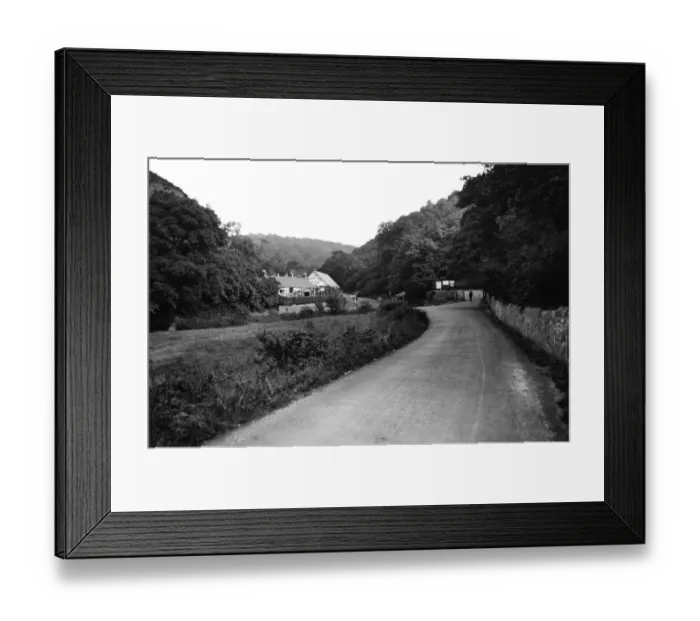 Framed Print : Entrance to the Wrekin, near Wellington, Shropshire, August 1925