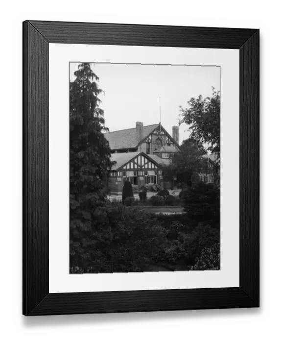 Framed Print : St Andrews Brine Baths, Droitwich, Worcestershire, c. 1930 Framed Print : St Andrews Brine Baths, Droitwich, Worcestershire, c. 1930