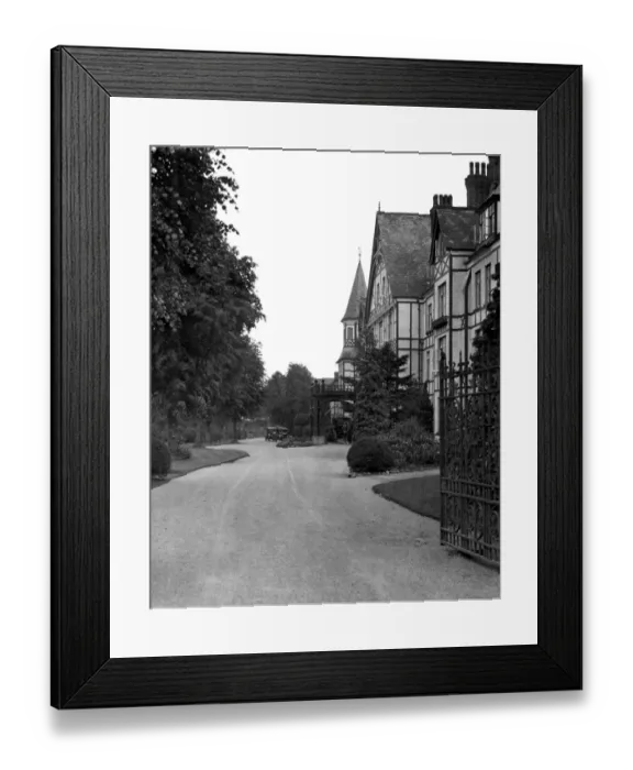 Framed Print : Worchestershire Hotel, Droitwich