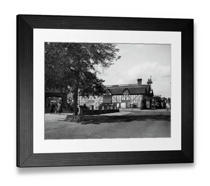 Framed Print : Salters Hall, Droitwich, Worcestershire Framed Print : Salters Hall, Droitwich, Worcestershire