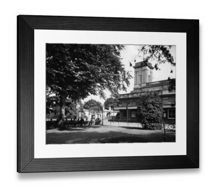 Framed Print : Leamington Spa, Warwickshire Framed Print : Leamington Spa, Warwickshire