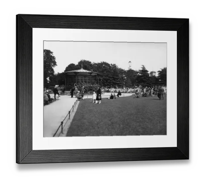 Framed Print : Leamington Spa, Royal Pump Room Garden, July 1927