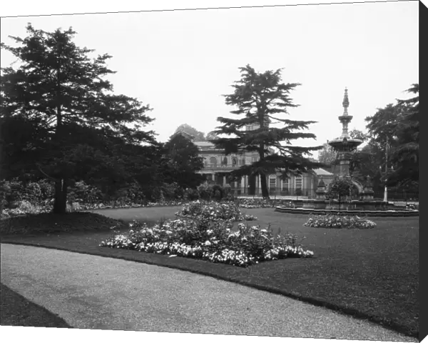 Royal Pump Room & Jephson Gardens, Leamington Spa, July 1927