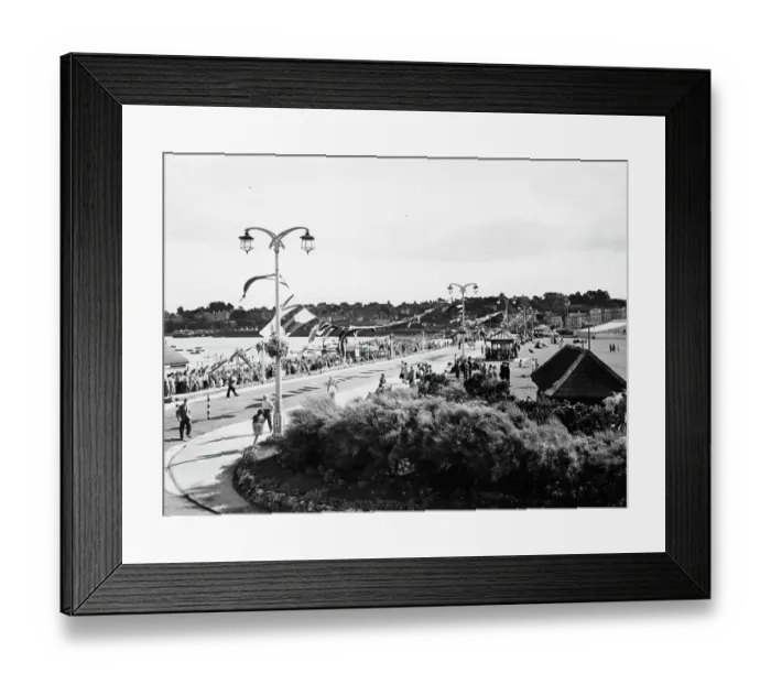 Framed Print : Paignton Promenade, Devon, Summer 1950