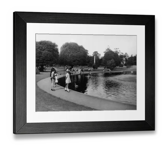 Framed Print : The Lake at Jephson Gardens, Leamington Spa Framed Print : The Lake at Jephson Gardens, Leamington Spa