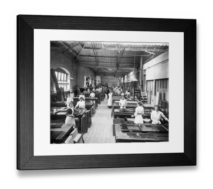Framed Print : Swindon Works Polishing Shop in 1914 Framed Print : Swindon Works Polishing Shop in 1914