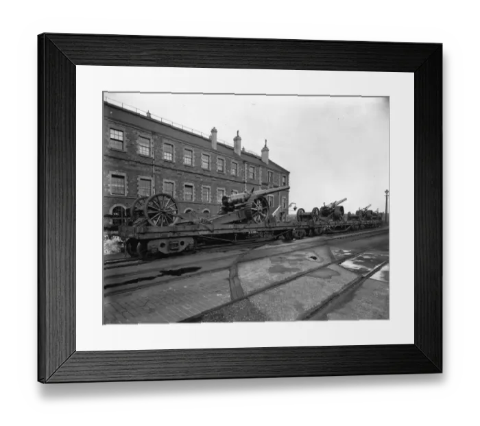 Framed Print : 6in. naval guns on display on Macaw B wagons at Swindon Works, c. 1915 Framed Print : 6in. naval guns on display on Macaw B wagons at Swindon Works, c. 1915