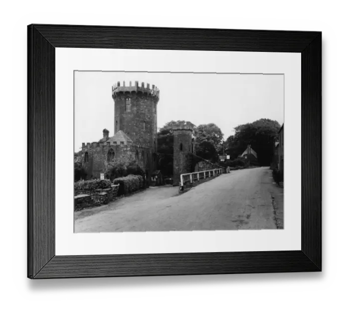 Framed Print : Radway Tower, near Edgehill, June 1930