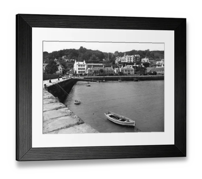 Framed Print : St Aubins Harbour, Jersey, 1925