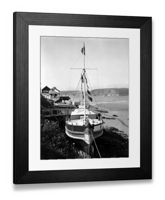 Framed Print : Burgh Island, Bigbury-on-Sea, Devon, September 1935