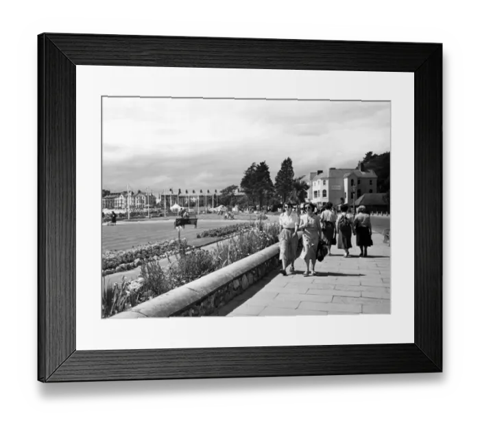 Framed Print : Exmouth Promenade, Devon, July 1950