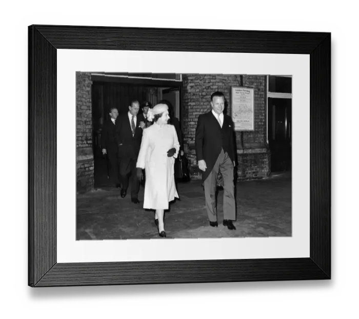 Framed Print : The Queen & Prince Philip at Liverpool Street Station, 29th May 1981