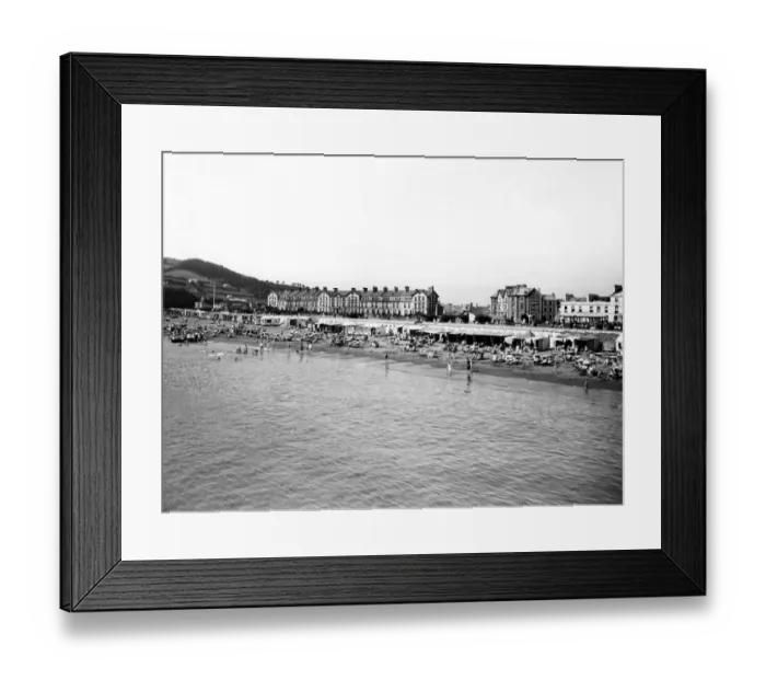 Framed Print : West Beach at Teignmouth, Devon, September 1933 Framed Print : West Beach at Teignmouth, Devon, September 1933