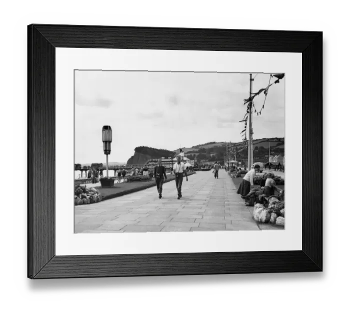 Framed Print : Teignmouth Promenade, Devon, August 1950