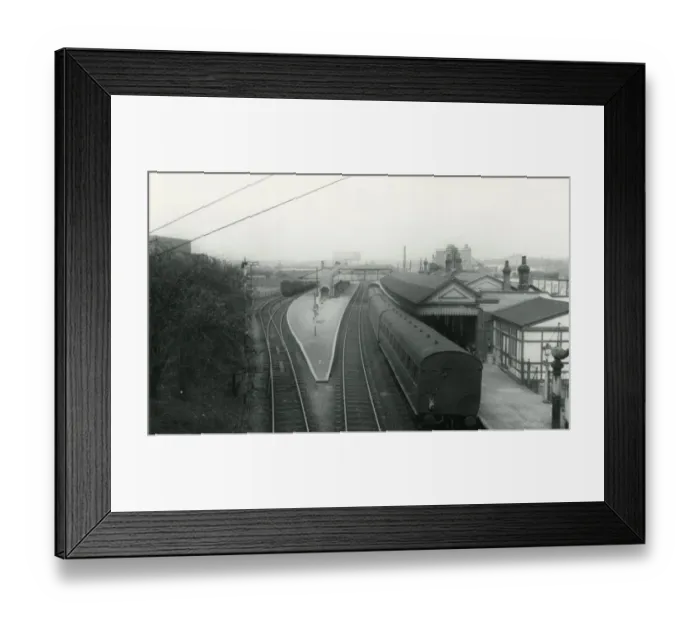 Framed Print : Stratford on Avon Station, Warwickshire, 1956 Framed Print : Stratford on Avon Station, Warwickshire, 1956