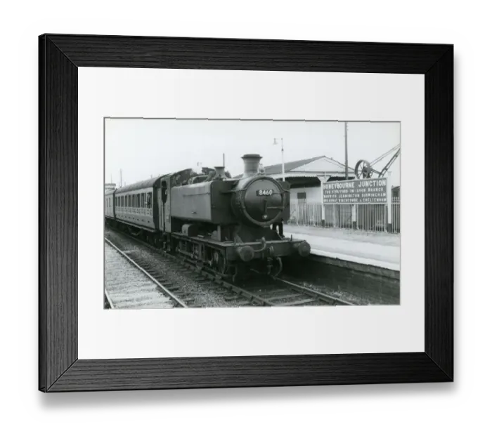 Framed Print : Pannier Tank 8460, at Honeybourne Junction