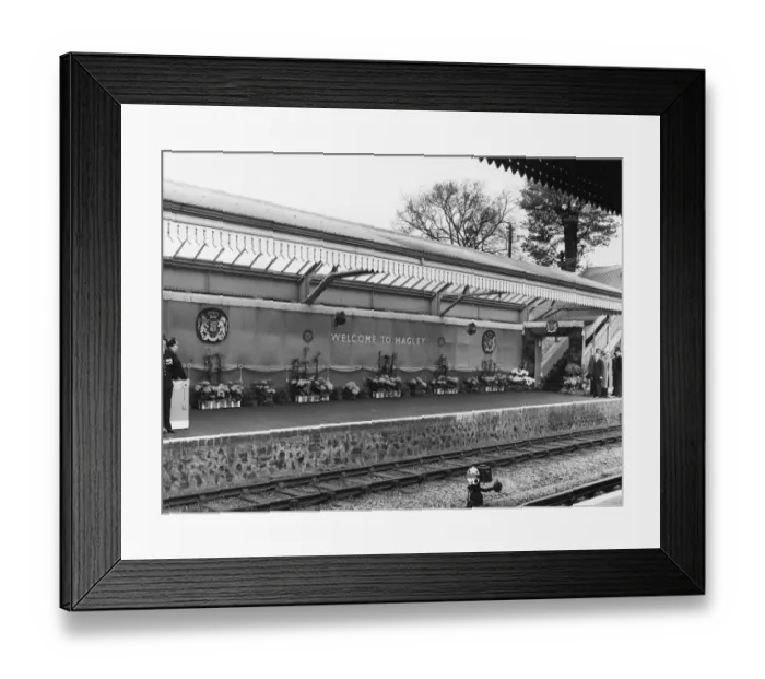 Framed Print : Royal Tour of Worcestershire & Herefordshire - Station Decorations at Hagley, April 1957