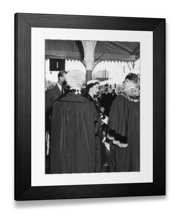 Framed Print : Royal Tour of West Country - The Queen & Prince Philip at Launceston Station, 9th May 1956 Framed Print : Royal Tour of West Country - The Queen & Prince Philip at Launceston Station, 9th May 1956