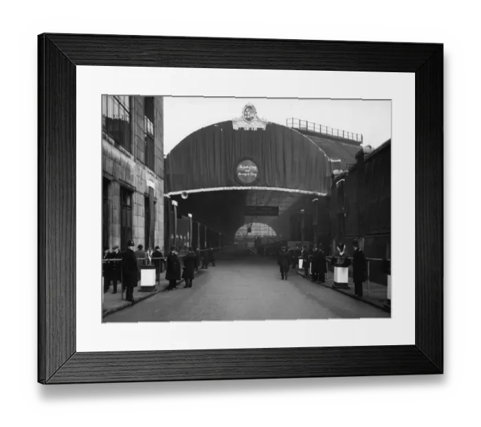 Framed Print : King George VI Funeral - Paddington Station, 15th February 1952