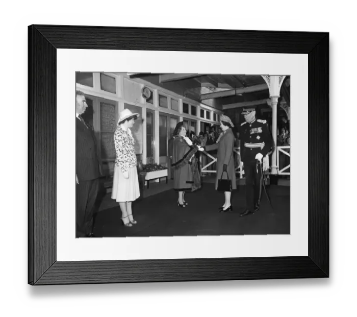 Framed Print : The Queen at Chelmsford Station, 15th June 1978 Framed Print : The Queen at Chelmsford Station, 15th June 1978