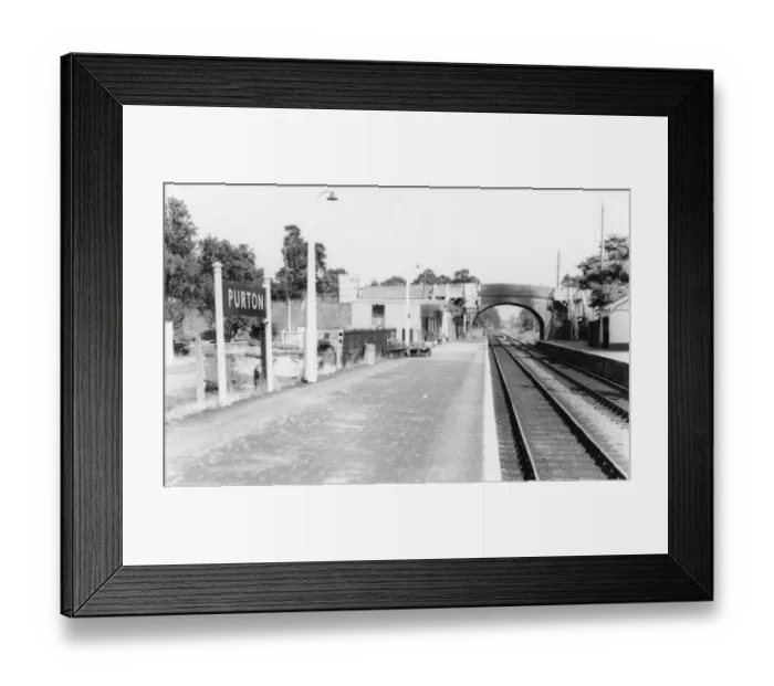 Framed Print : Purton Station, looking towards Swindon Framed Print : Purton Station, looking towards Swindon