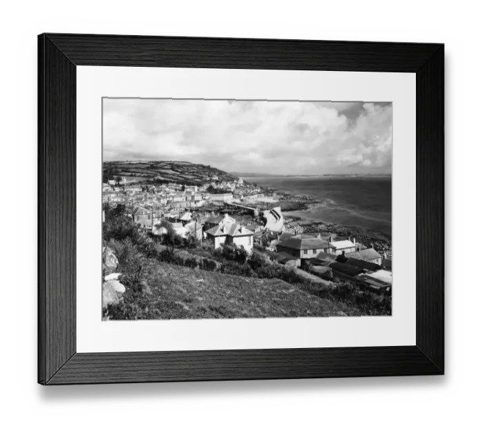 Framed Print : Mousehole, Cornwall, c. 1938 Framed Print : Mousehole, Cornwall, c. 1938