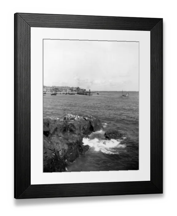 Framed Print : St Ives Harbour, Cornwall, August 1928 Framed Print : St Ives Harbour, Cornwall, August 1928