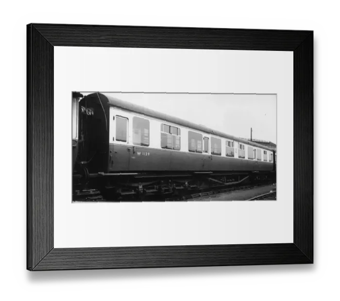 Framed Print : No. 1139 Corridor Carriage, Third Class