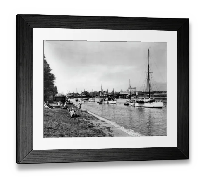 Framed Print : Weymouth Harbour, August 1929 Framed Print : Weymouth Harbour, August 1929