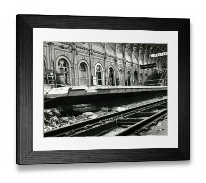 Framed Print : Paddington Station, Platform 1 Reconstruction, 1967 Framed Print : Paddington Station, Platform 1 Reconstruction, 1967