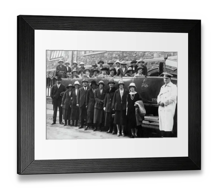 Framed Print : Polish and Sewing Shop outing, c1920s