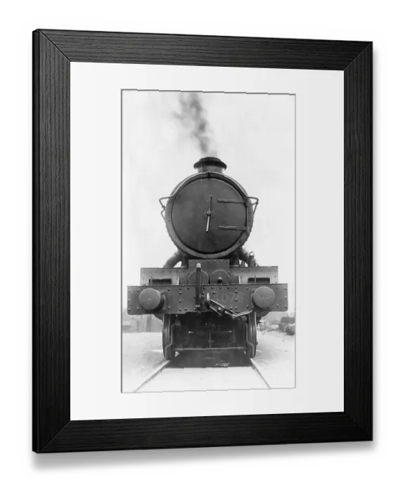 Framed Print : Carmarthen Castle, Loco No. 4076 Framed Print : Carmarthen Castle, Loco No. 4076