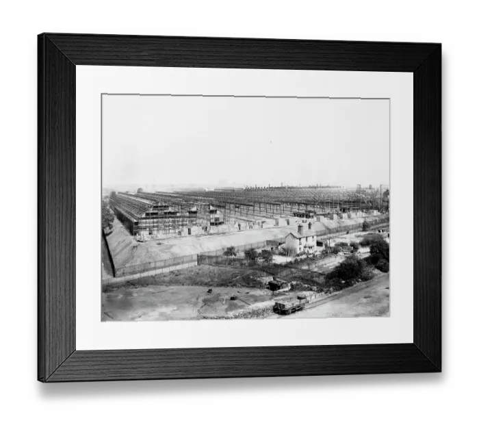 Framed Print : The building of 24 Shop (Stage 4) Framed Print : The building of 24 Shop (Stage 4)