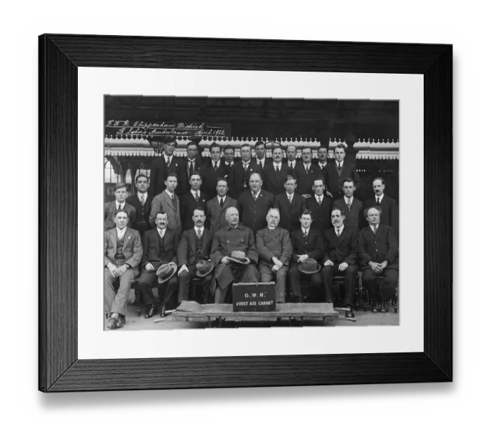 Framed Print : Chippenham District St John Ambulance Class, April 1922 Framed Print : Chippenham District St John Ambulance Class, April 1922