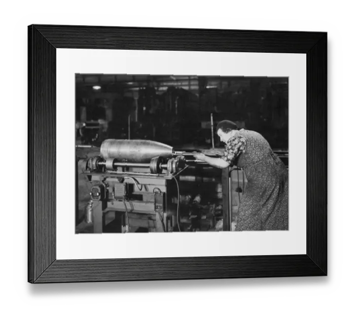 Framed Print : Swindon Works War Work, 26th June 1942 Framed Print : Swindon Works War Work, 26th June 1942