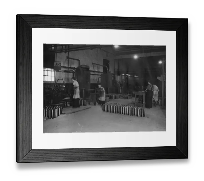 Framed Print : Swindon Works War Work, 23rd January 1942 Framed Print : Swindon Works War Work, 23rd January 1942