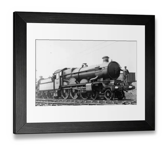 Framed Print : No 5003 Lulworth Castle