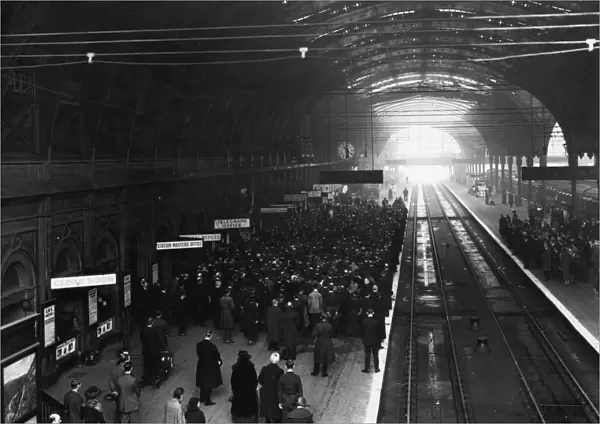 Memorial Service on Platform 1 at Paddington Station, 11th November 1920