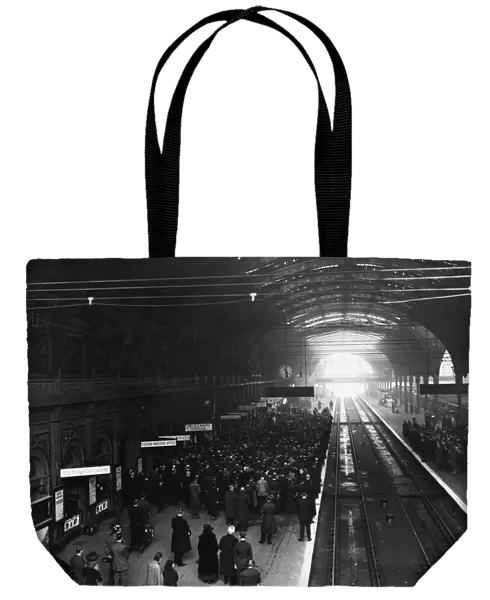 Memorial Service on Platform 1 at Paddington Station, 11th November 1920