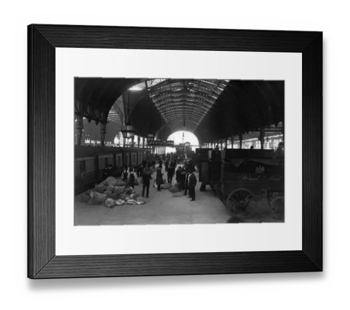 Framed Print : Platform 8 at Paddington Station, 1905 Framed Print : Platform 8 at Paddington Station, 1905