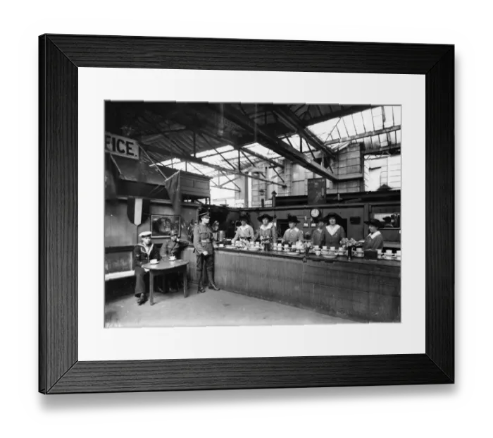 Framed Print : Soldiers and Sailors Buffet at Paddington Station, 1919 Framed Print : Soldiers and Sailors Buffet at Paddington Station, 1919