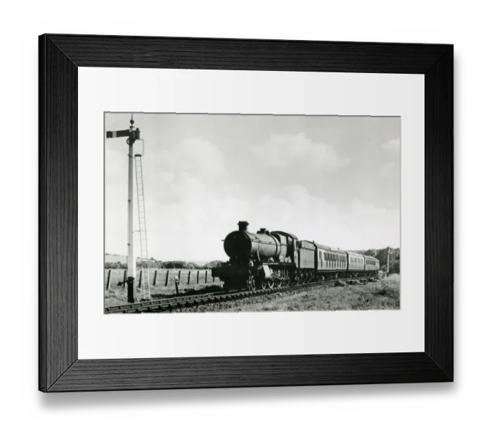 Framed Print : No. 5928 Haddon Hall, 10th August 1946