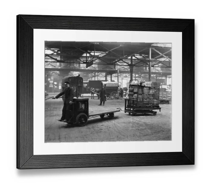 Framed Print : Paddington Goods Shed with Horse Drawn Parcels Van Framed Print : Paddington Goods Shed with Horse Drawn Parcels Van