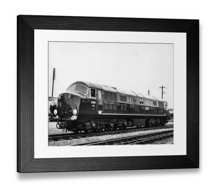 Framed Print : No D601 Ark Royal - Warship Class Diesel Hydraulic Locomotive