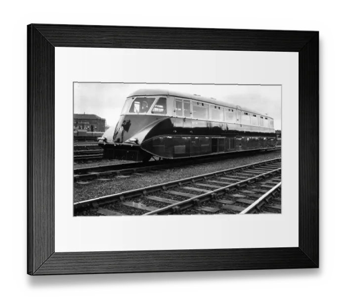 Framed Print : Diesel Railcar No 4 Framed Print : Diesel Railcar No 4