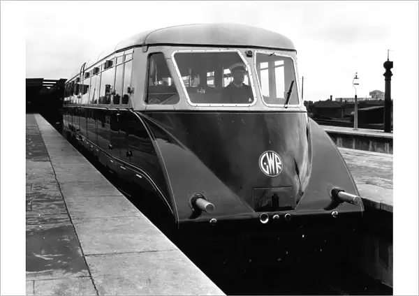 Diesel Railcar No 4 at Cardiff, 1934