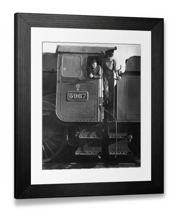 Framed Print : Locomotive No. 5967, Bickmarsh Hall