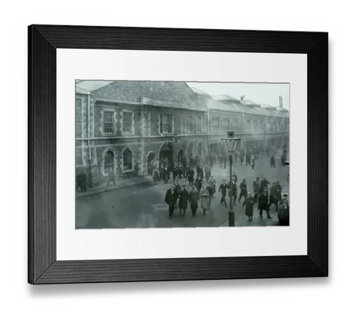 Framed Print : Swindon Works Tunnel Entrance, 1935