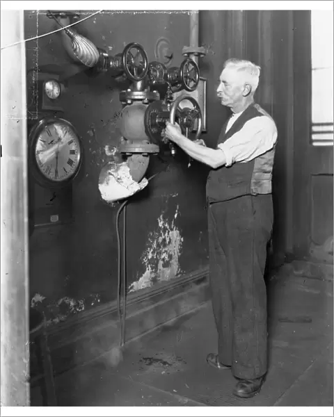 Swindon Works Hooter Operator 1936