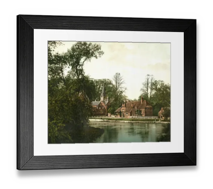 Framed Print : The River Thames at Whitchurch, near Pangbourne, c1890